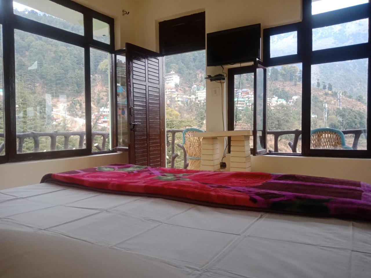 Hotel Pine Spring Dharamshala Dış mekan fotoğraf