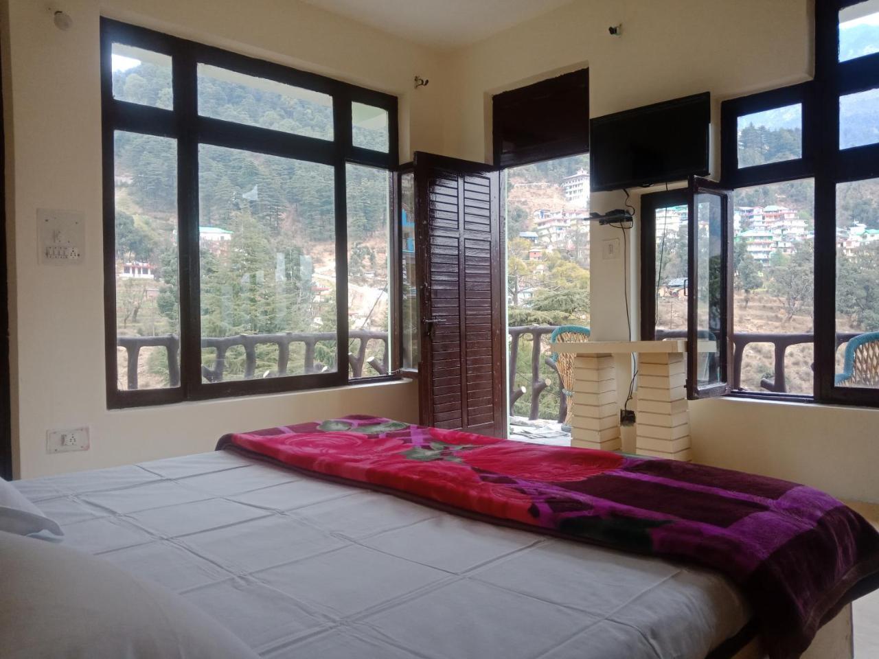 Hotel Pine Spring Dharamshala Dış mekan fotoğraf