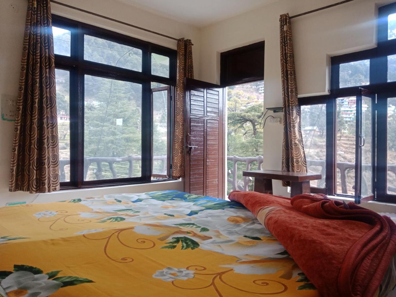 Hotel Pine Spring Dharamshala Dış mekan fotoğraf